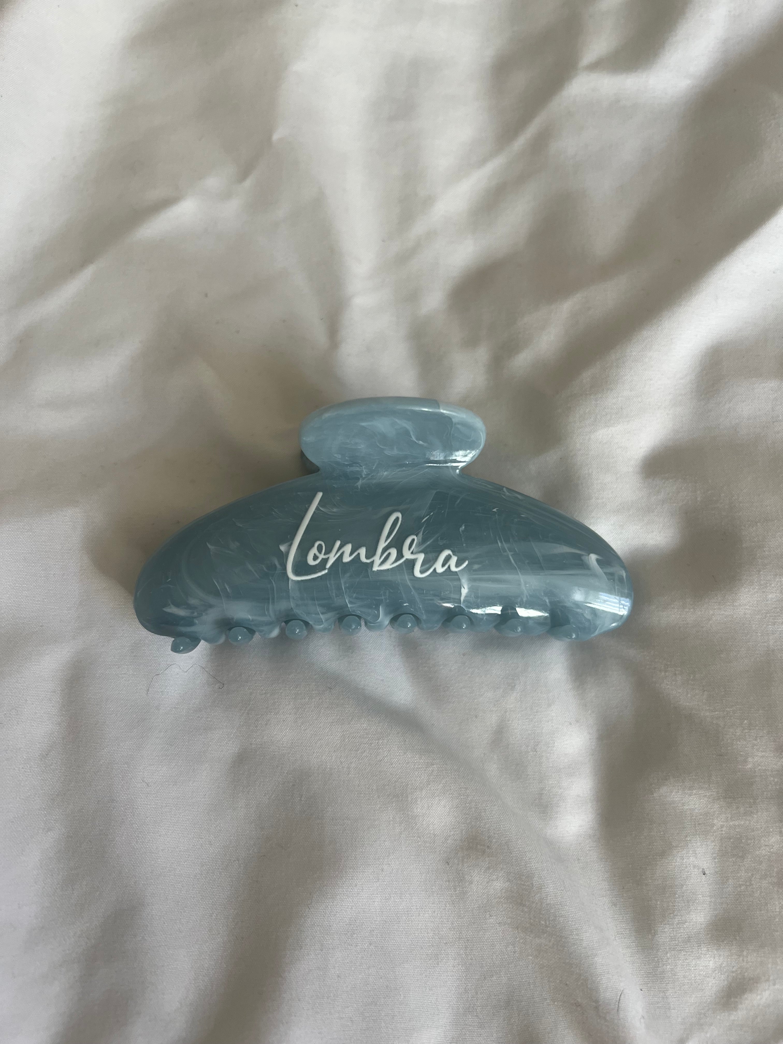 Signature Clip in Powder