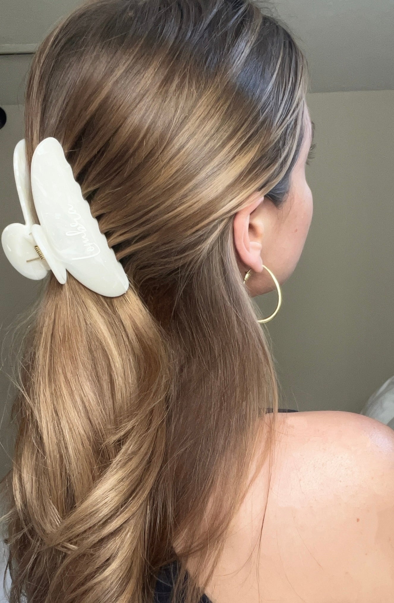 Signature Clip in Ivory